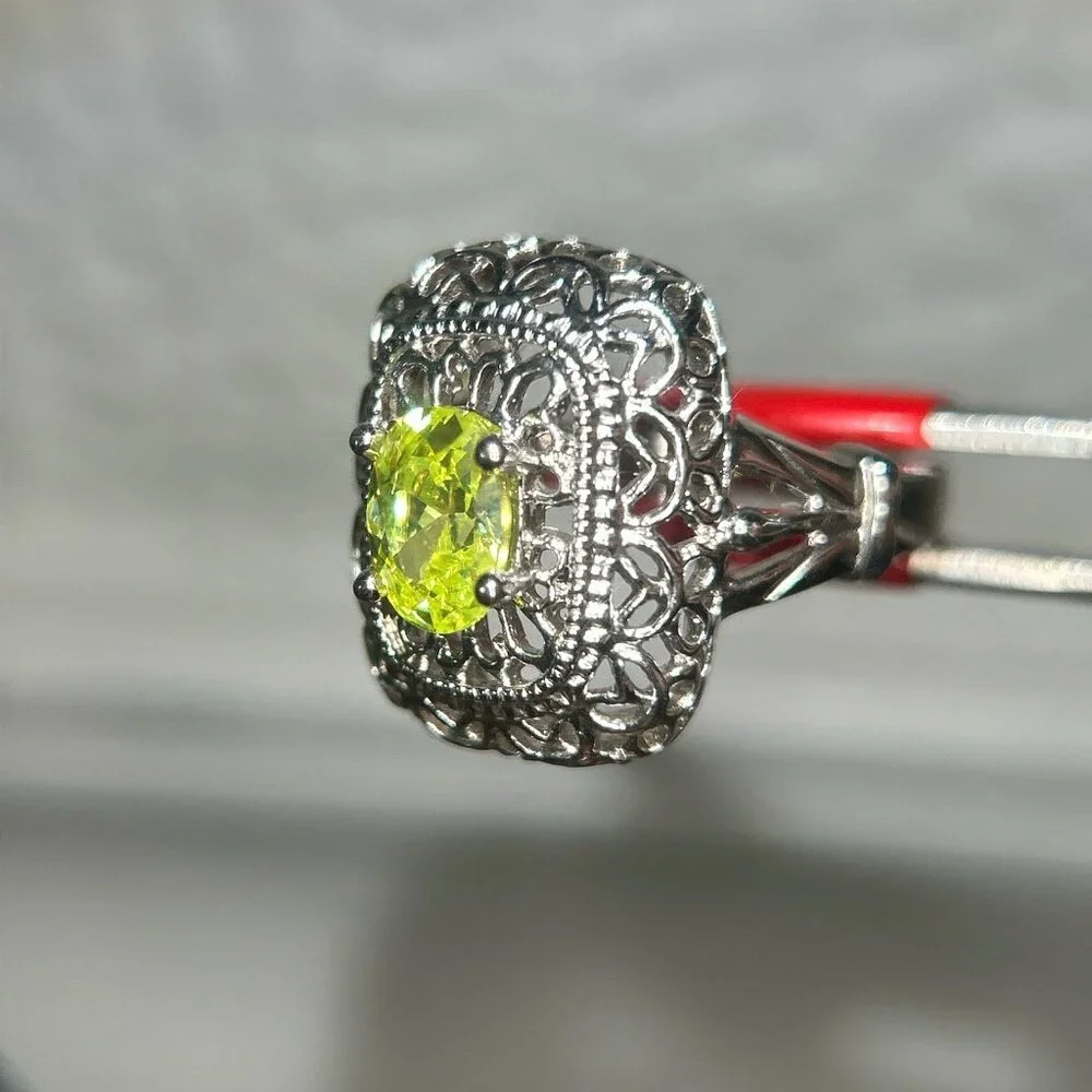 Yellow Green Stone‎ Ring